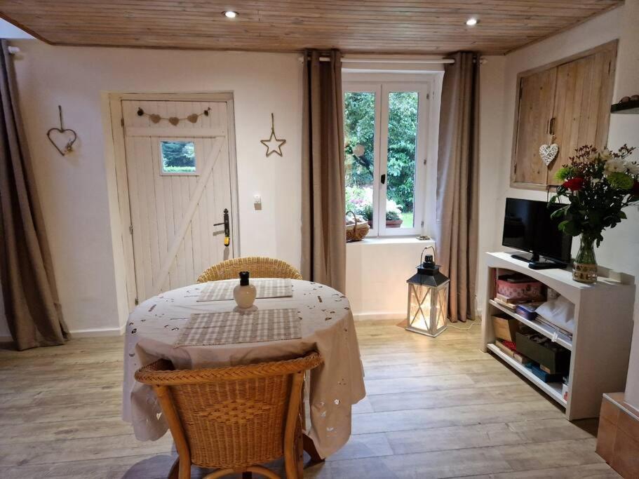 Petit Cottage Breton Saint-Mayeux 외부 사진